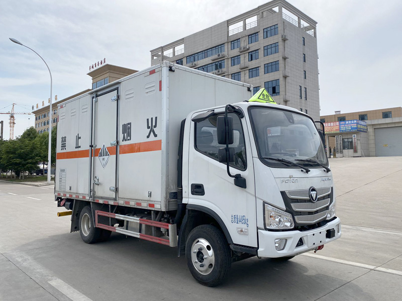 雜項危險物品廂式運輸車，運輸車，運輸車廠家，楚勝集團